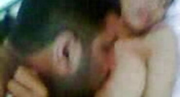 sex tây mẹ kế Ass sex gay hay lớn người phụ nữ da đen lắc mông nhờn của mình.